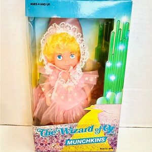 The Wizard Of Oz 1988 Munchkins Girl Fashion Doll New Turner Ent #8876 Read